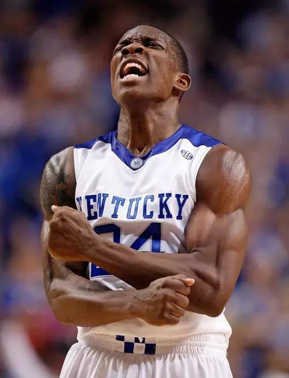 布莱德索绰号“血布”,是因为他打球凶猛吗?