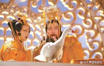 “玉皇大帝”王卫国回老家祭祖，发现剧照被印在冥币上，发生了什么？