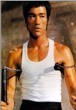 李修贤当年长得像李小龙吗