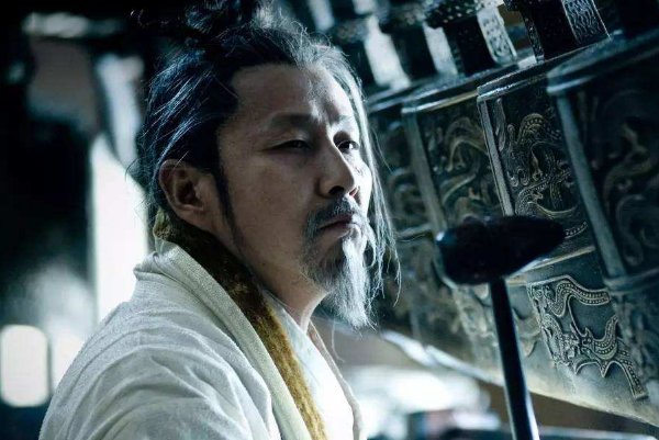 鸿门宴上项伯为什么要帮刘邦脱险?