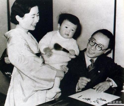 卢小嘉曾暴打黄金荣，之后卢家倒台，他的下场如何呢？