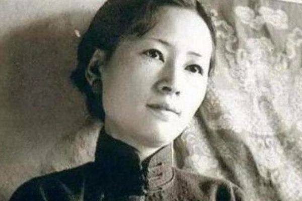 张子静一生无子女，父母不疼姐姐不爱，为何只有继母的遗产留给他？