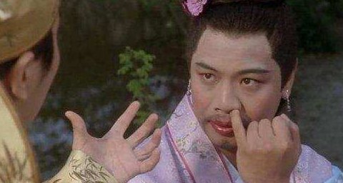 李健仁为什么会被周星驰骗去当如花？