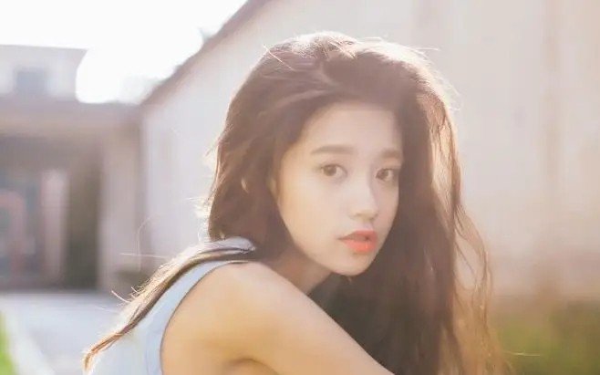 说一个女人矫情是什么意思