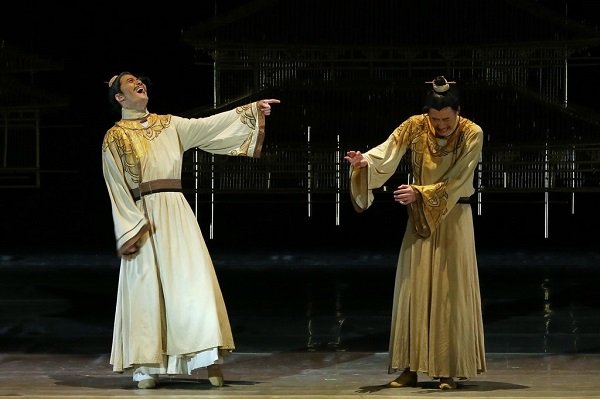 为什么李白是诗仙,杜甫是诗圣,诗仙和诗圣是什么意思