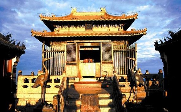 历史上的武当山金顶究竟是什么做的？有什么来历呢？