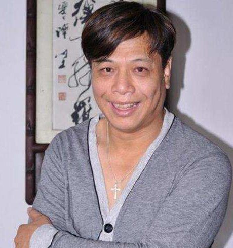 李健仁为什么会被周星驰骗去当如花？