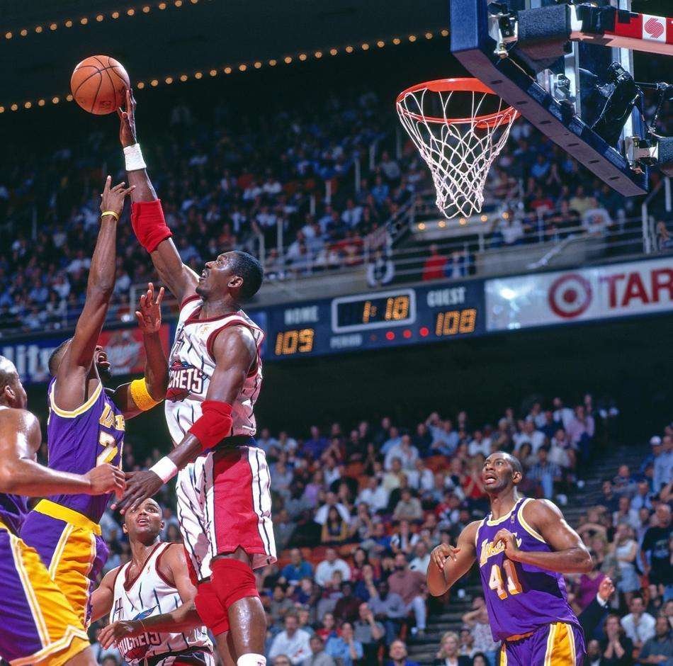 肯尼-史密斯是怎样的一位NBA球员？