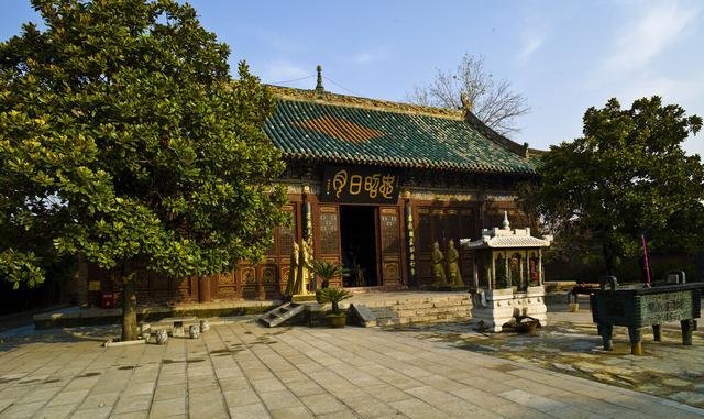 中国的四大古镇都是哪几个？都各有什么特点呢？