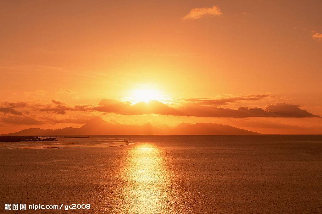 谁有早晨太阳刚刚升起的图片