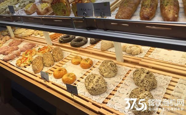 奈雪的茶加盟费大概多少钱？