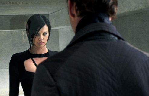 魔力女战士说的是一个什么秘密，我没看懂？请看明白的回答