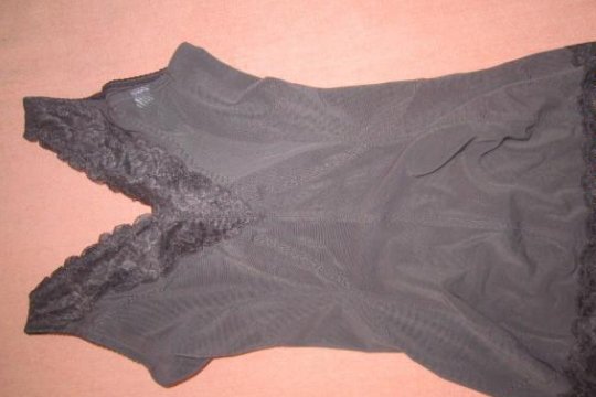 塑身衣什么牌子好？求推荐