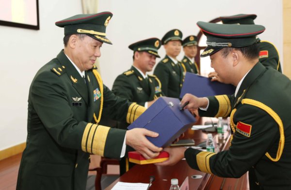 国防服役纪念章已退伍的发放吗