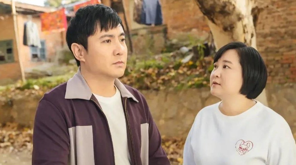 2021年中国电影总票房突破300亿，前十名的影片你都看过吗？