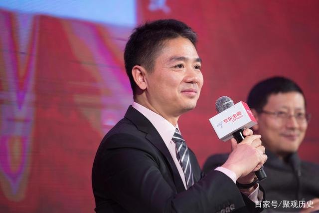 京东1号快递员金宜财，刘强东承诺干满5年给买房，这个快递员的现状如何？