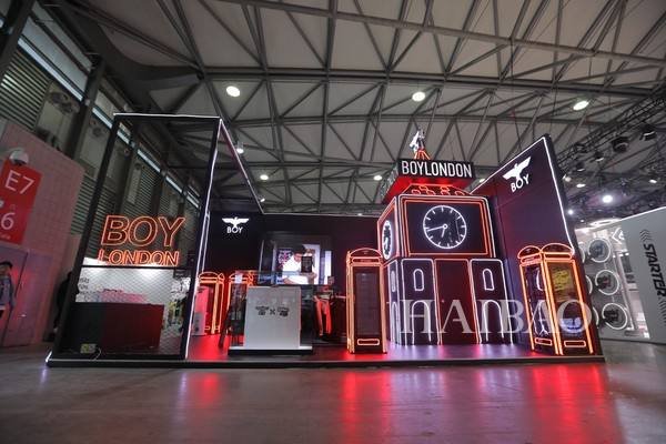 时尚COSMO联合潮流合伙人限定FOURTRY为什么极受大众欢迎？