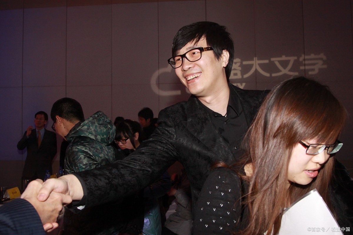 斗罗大陆明明并不怎么样，为什么在当年会爆红？