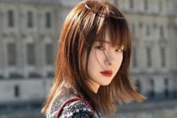 锁骨发适合什么脸型的女生？