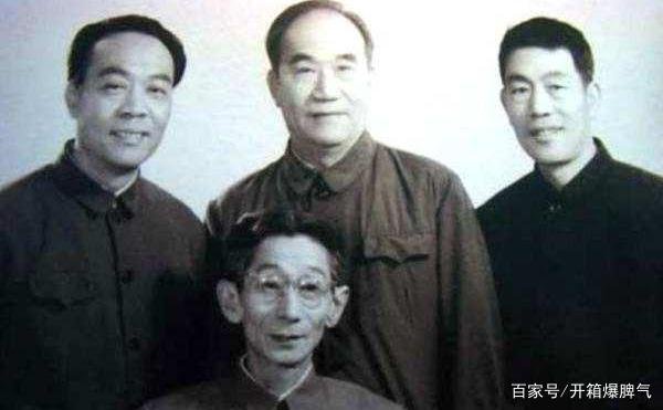 相声界的辈分排行，究竟是用什么来分的？