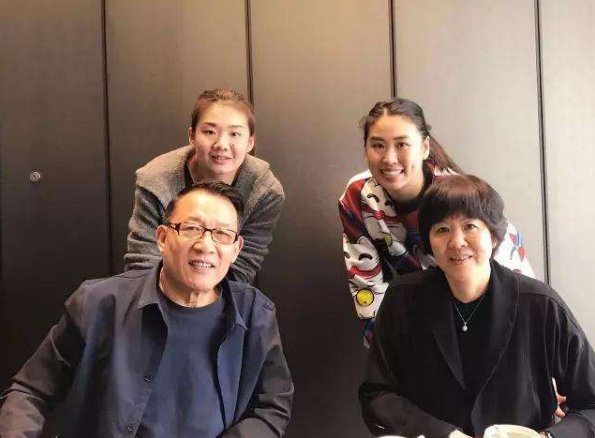 郎平前夫白帆二婚得子，曾为女儿坚决15年不娶，郎平是怎么评价他的？