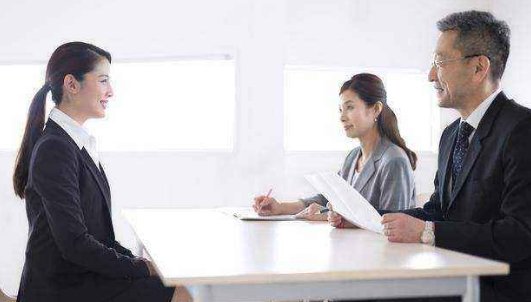 面试自我介绍范文2分钟