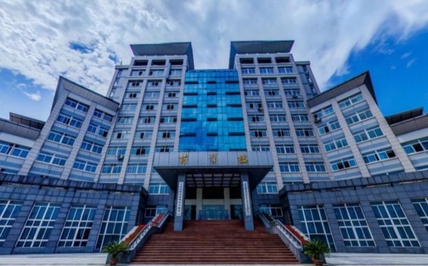 成都中医药大学(温江校区)怎么样啊