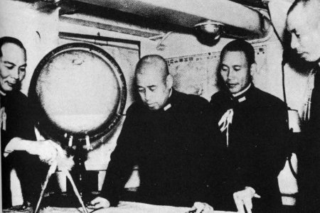 中途岛海战，美军3艘航母为何“约克城号”被击沉？