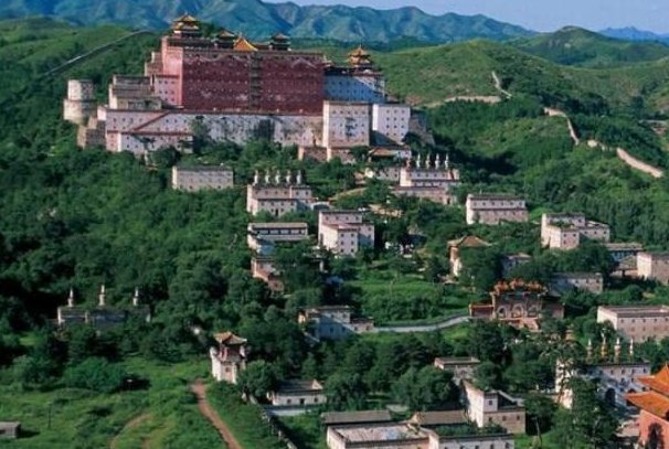 承德有什么必去的旅游景点吗？