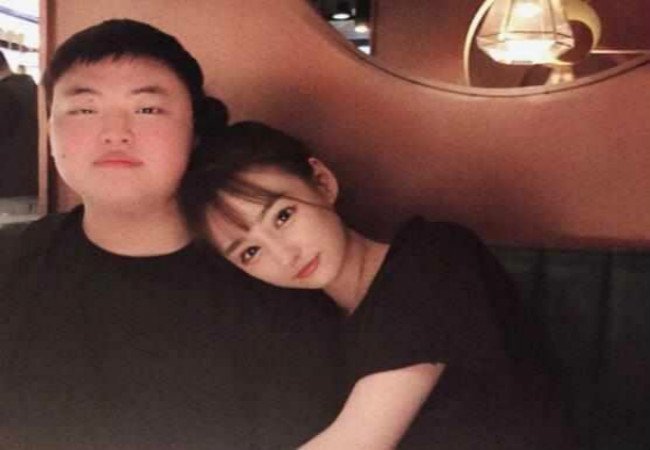 奥咪咪前男友被曝光颜值远高于uzi，你感觉奥咪咪看上了uzi哪一点？