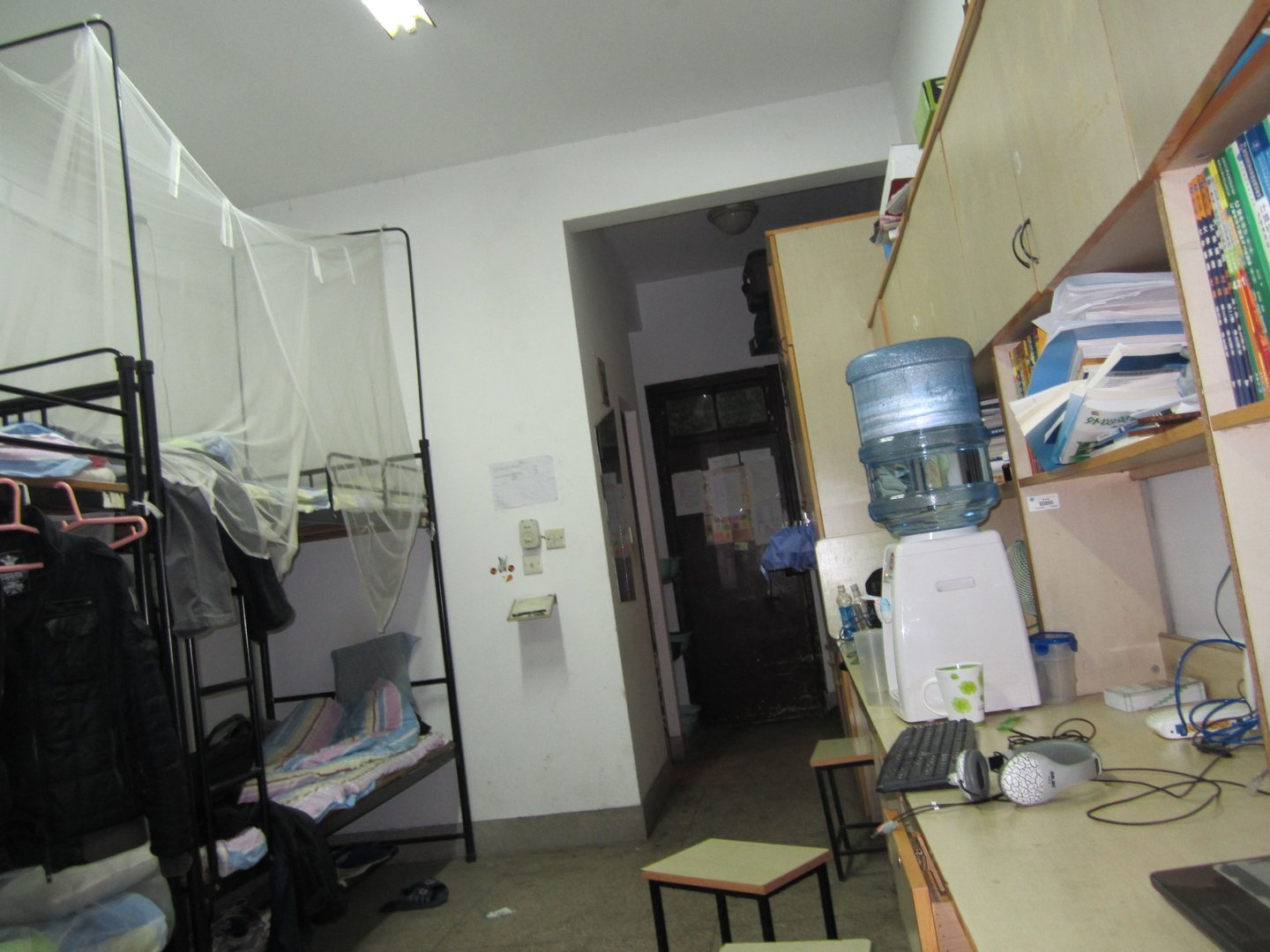 求江苏理工学院男生宿舍照片。