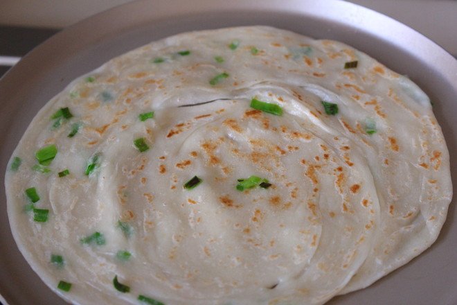 手抓饼的那个面饼是怎么做的啊?