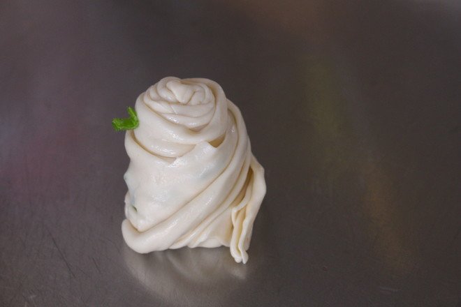 手抓饼的那个面饼是怎么做的啊?