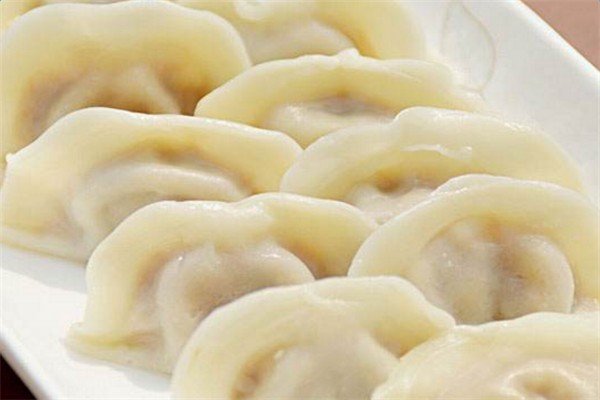 民间习俗中,上车饺子下车面究竟是由什么而来的说法?