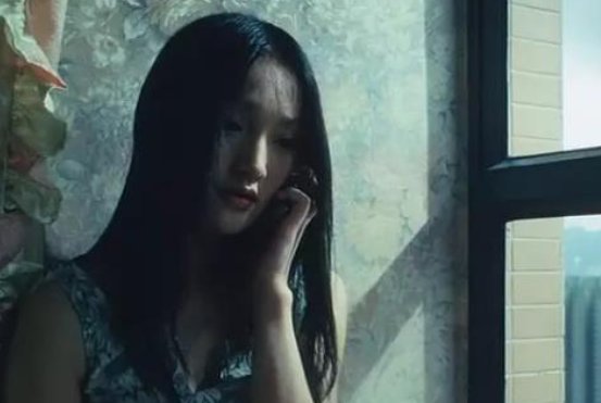 香港有个荷里活到底讲的什么