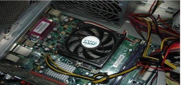 电脑主机的风扇线该怎么接