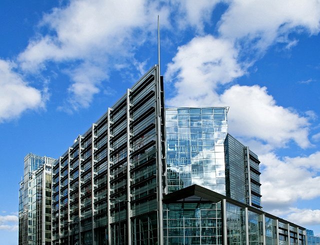 广西15亿大楼遭吐槽,你还见过哪些奇葩建筑?