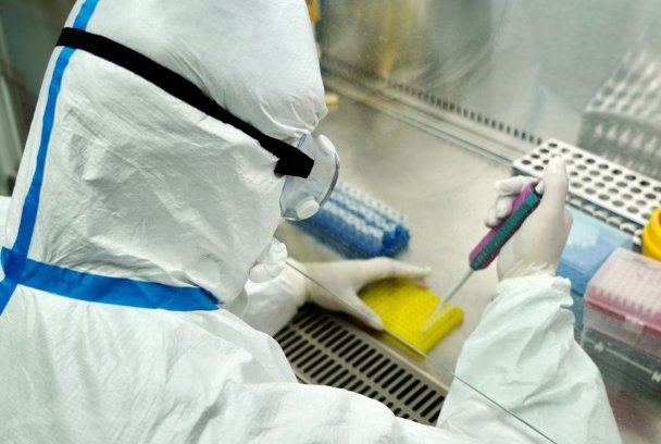 江苏男子半年66次P图伪造核酸报告,他为何要这么做?