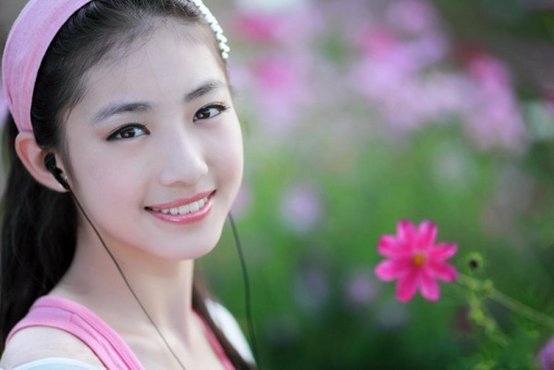 笑颜如花和笑靥如花有什么区别?