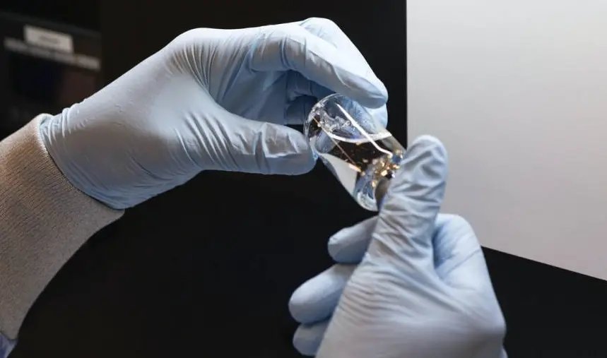 韩国有数千人接种新冠疫苗现不良反应,出现不良反应是否正常?