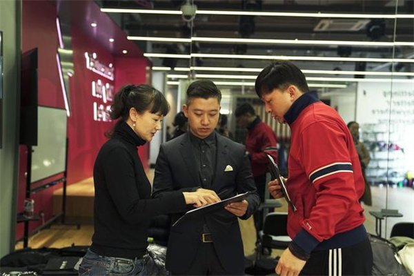 健身教练是不是都很大