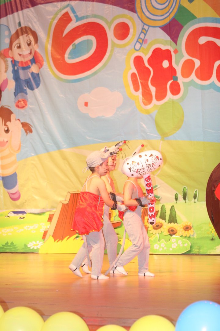 南南猫和京京鼠的介绍