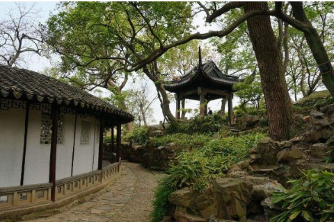 求助：沧浪亭记 翻译！！