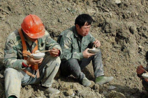 我是个老实人,我觉的自己很笨,有什么秘诀,可以变聪明啊!