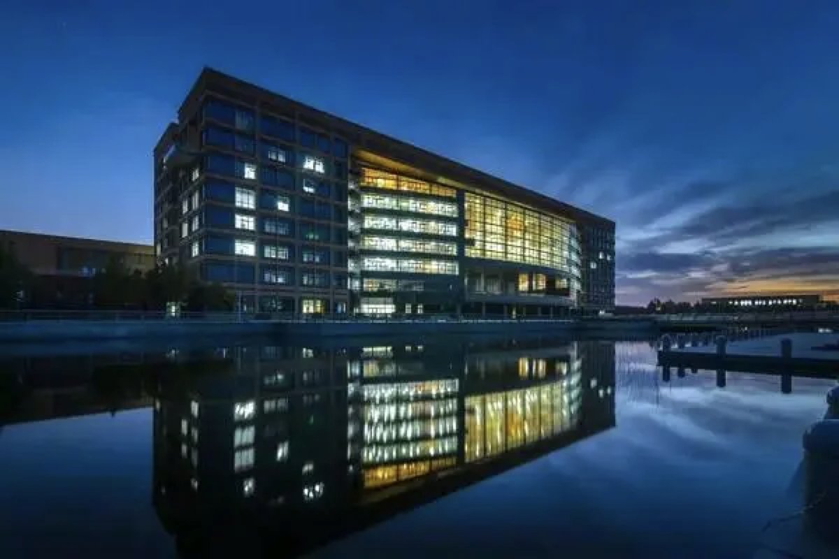 请问华北理工大学的教务系统网址是什么？