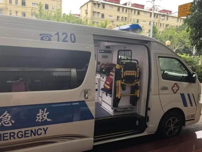 上海120急救医生未向求救患者施救的调查情况公布，哪些细节值得关注？