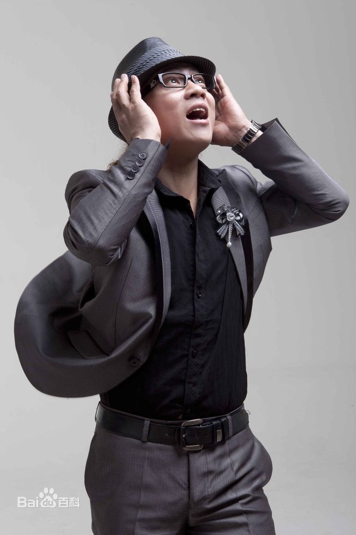 骆驼强子是谁？