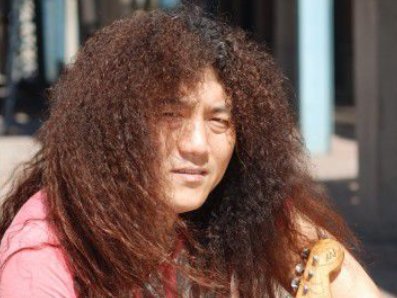 伤过的心就像玻璃碎片是什么歌名