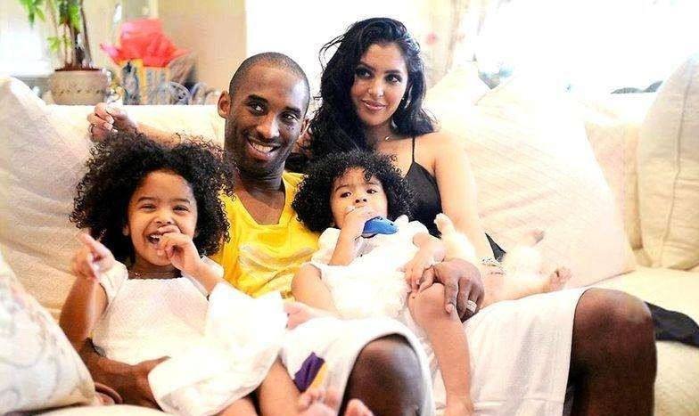 瓦妮莎买回被拍卖的科比藏品后,瓦妮莎是何心情