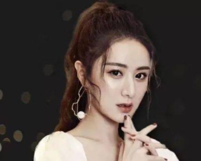 网红薇娅，摘掉假睫毛以后，颜值有什么变化吗？